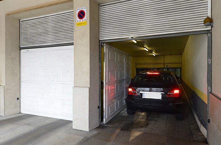 puerta de garaje basculante